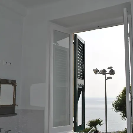 Pensionat Al Piccolo Scoglio - & Breakfast 4*