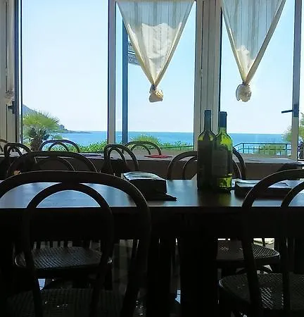 Al Piccolo Scoglio - & Breakfast ゲストハウス