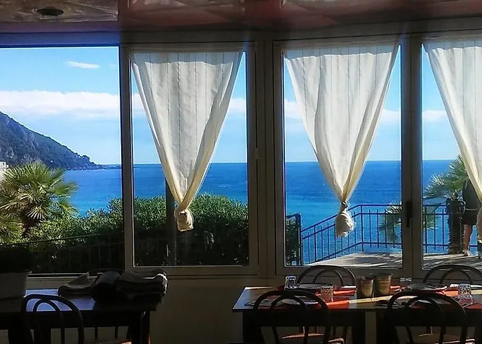 Al Piccolo Scoglio - & Breakfast 卡莫利